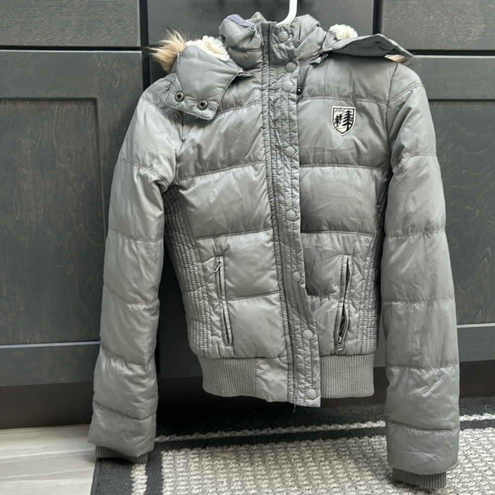 American Eagle puffer jacket